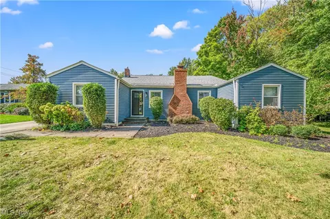 1796 Lander Rd, Mayfield Heights, OH 44124