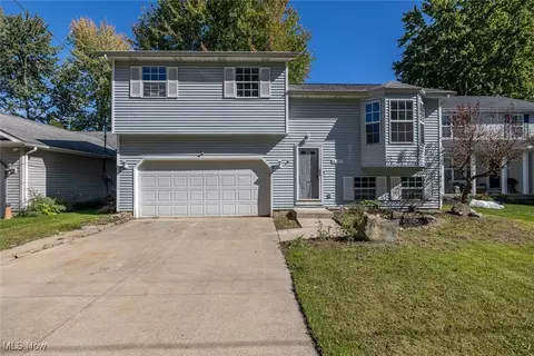 6171 Ridgeview Blvd, North Ridgeville, OH 44039