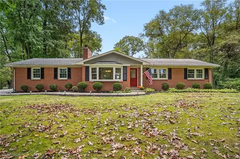 449 E Comet Rd, Clinton, OH 44216