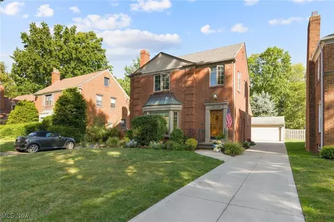 16510 Edgecliff Ave, Cleveland, OH 44111
