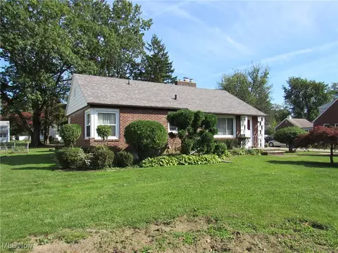 626 Norman Ave, Ashtabula, OH 44004 photo 3