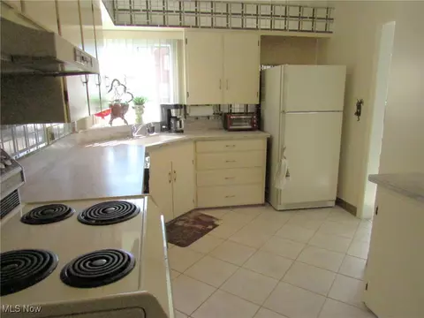 626 Norman Ave, Ashtabula, OH 44004 photo 7