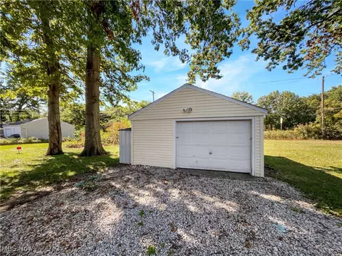 Exterior - 4022 Gregus Ave, Lorain, OH 44055 photo 2 of 2