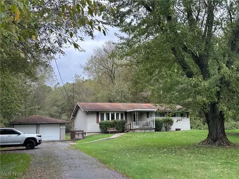 45578 Yeager Dr, East Liverpool, OH 43920