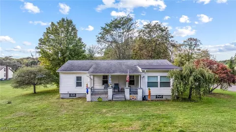 9560 Salem Warren Rd, Salem, OH 44460