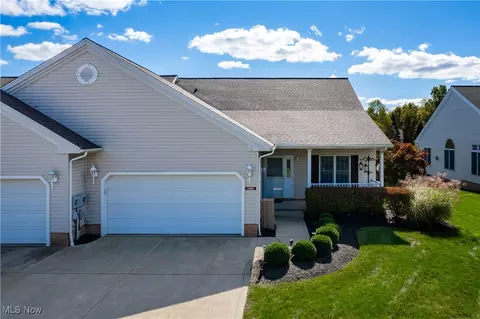 12301 Eagle Nest Dr #49, North Royalton, OH 44133