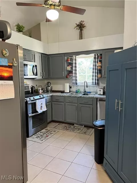 Kitchen - 509 Appleseed Dr, Lorain, OH 44053 photo 1 of 3