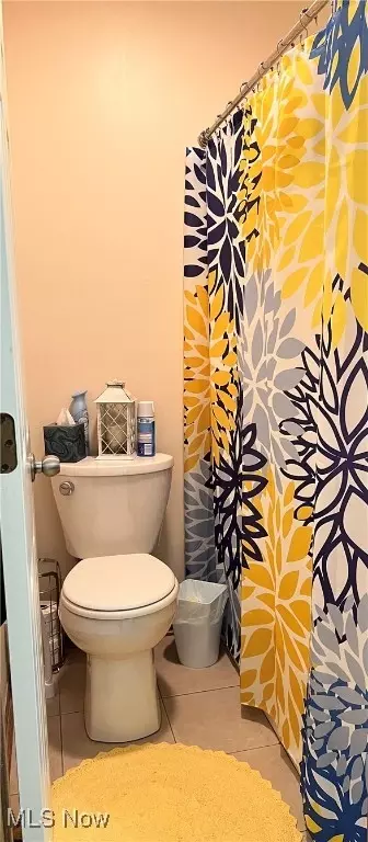 Bath - 509 Appleseed Dr, Lorain, OH 44053 photo 1 of 2