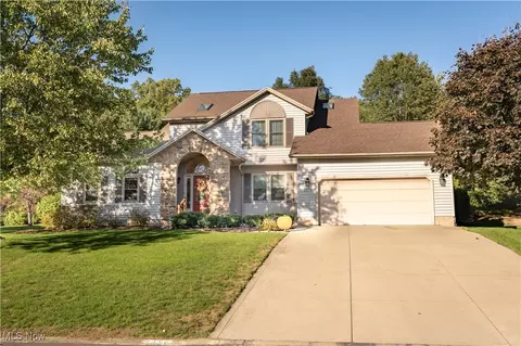 4378 Larchwood Cir NW, Canton, OH 44718