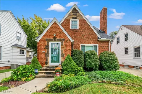 1169 Avondale Rd, South Euclid, OH 44121
