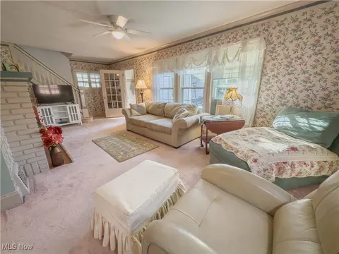 Living - 75 Eldred Ave, Bedford, OH 44146 photo 1 of 3