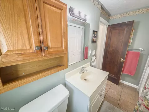Bath - 75 Eldred Ave, Bedford, OH 44146 photo 1 of 2