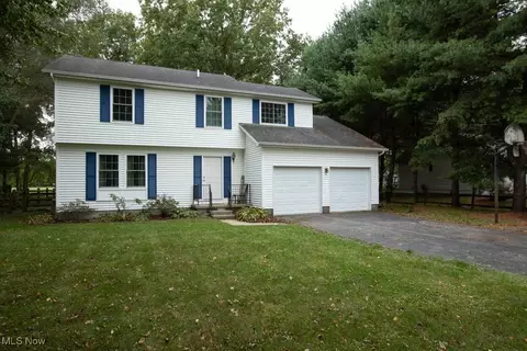 113 Leffingwell Dr, Orwell, OH 44076
