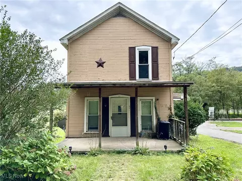 801 S Chestnut St, New Cumberland, WV 26047