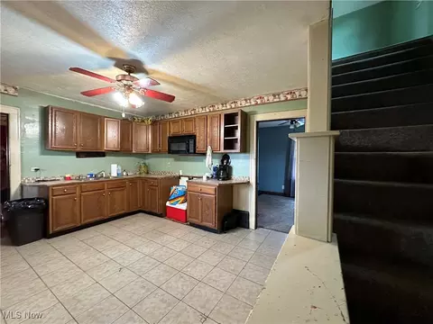 Kitchen - 1242 Columbus Ave, Ashtabula, OH 44004 photo 1 of 2