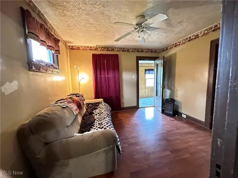 Living - 1242 Columbus Ave, Ashtabula, OH 44004 photo 2 of 2