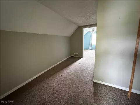 Entry Way - 1242 Columbus Ave, Ashtabula, OH 44004 photo 2 of 3