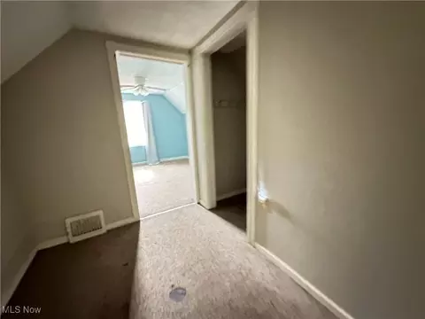 Entry Way - 1242 Columbus Ave, Ashtabula, OH 44004 photo 3 of 3