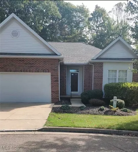 846 Gardenstone Cir, Tallmadge, OH 44278