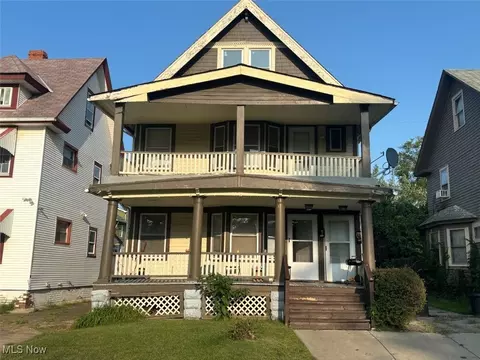 1245-1247 N Lockwood Ave, East Cleveland, OH 44112
