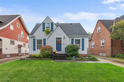 4037 W 161st St, Cleveland, OH 44135