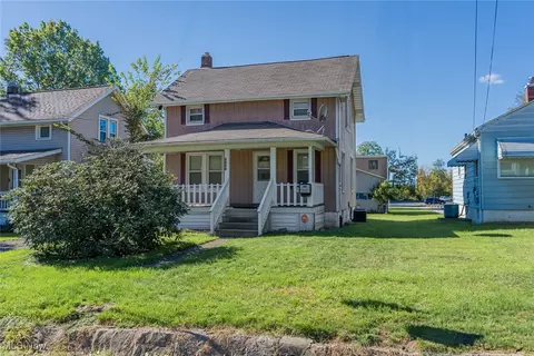 2552 Nesbitt Ave, Akron, OH 44314
