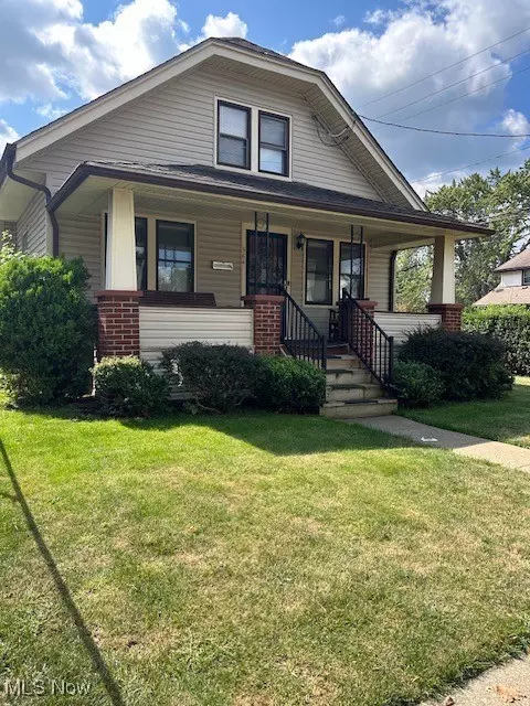 964 Pardee Ave, Akron, OH 44306