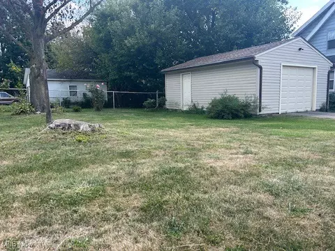 964 Pardee Ave, Akron, OH 44306 photo 7