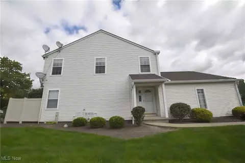 63 Canter Ln, Northfield, OH 44067