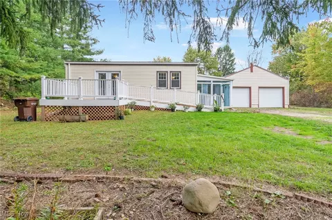 10290 Wagner Rd, North Benton, OH 44449