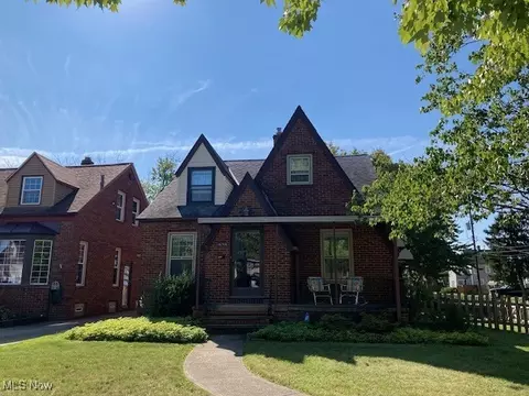 16709 Woodbury Ave, Cleveland, OH 44135