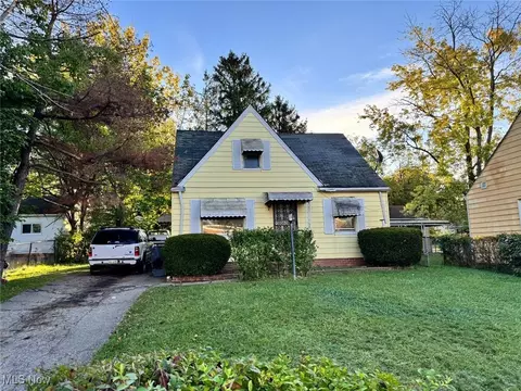 4197 E 160th St, Cleveland, OH 44128