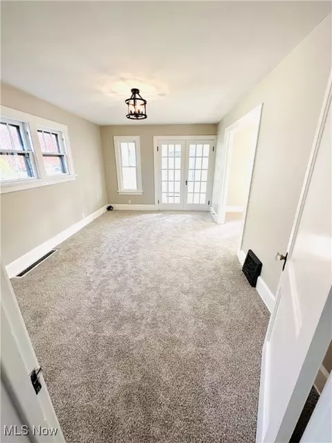 11 E Parkcliff Ave, Struthers, OH 44471 photo 14