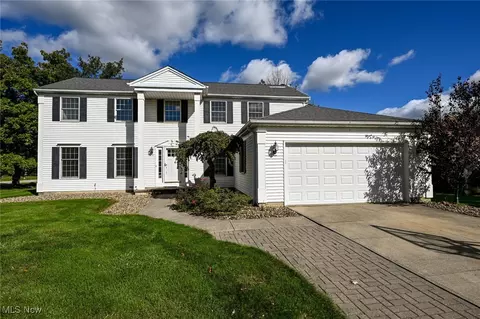 12840 N Star Dr, North Royalton, OH 44133
