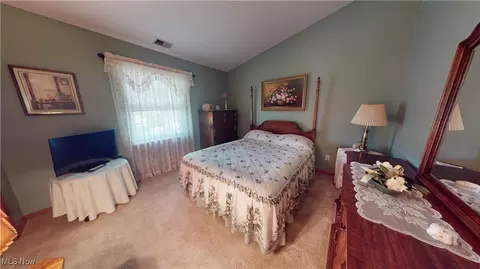 1324 Fox Run Dr, Boardman, OH 44512 photo 15