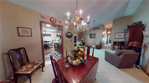 1324 Fox Run Dr, Boardman, OH 44512 photo 5