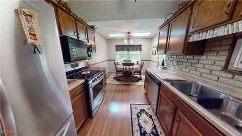 1324 Fox Run Dr, Boardman, OH 44512 photo 6