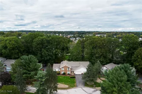 1324 Fox Run Dr, Boardman, OH 44512 photo 25
