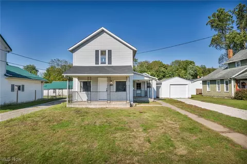1951 Leisure Rd NW, Minerva, OH 44657