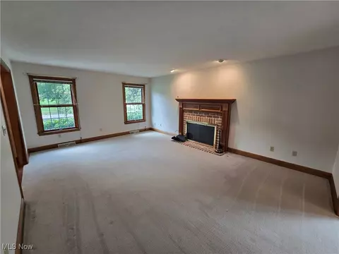 415 High Point Dr, Wadsworth, OH 44281 photo 16
