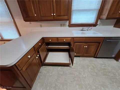 415 High Point Dr, Wadsworth, OH 44281 photo 25