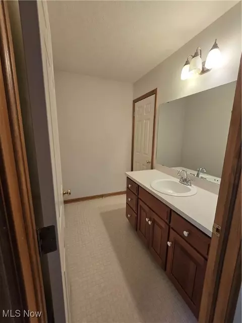 415 High Point Dr, Wadsworth, OH 44281 photo 43
