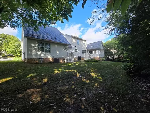 415 High Point Dr, Wadsworth, OH 44281 photo 7