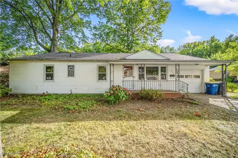 1024 Norwood Dr, Ashtabula, OH 44004