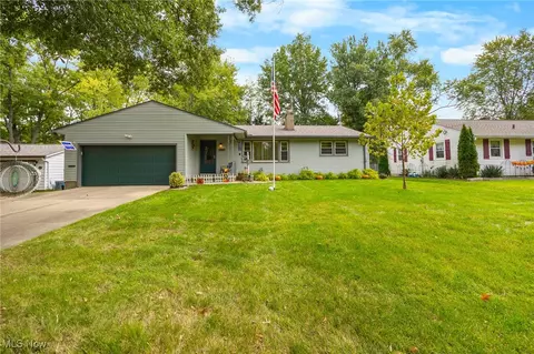 640 Shaker Dr, Medina, OH 44256