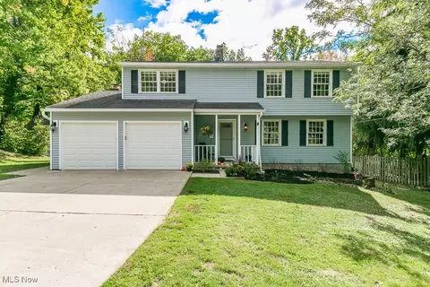 9750 Fox Hill Trl, Mentor, OH 44060