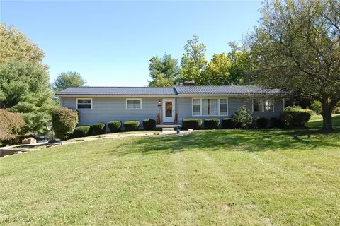 3990 Dresden Rd, Zanesville, OH 43701