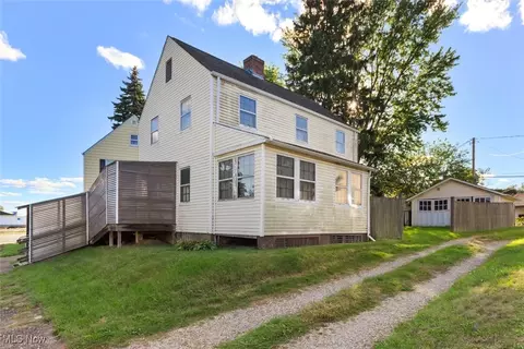 1425 SW Ivydale Ave SW, Canton, OH 44710
