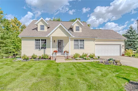 2213 Frankie Ln, Stow, OH 44224