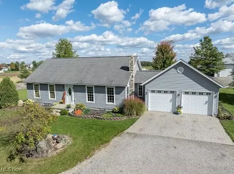 4238 Union Ave NE, Homeworth, OH 44634